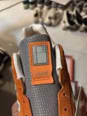 画像3: 250115004  M990V4 aime leon dore orange 27.5cmD　メイドインUSA (3)