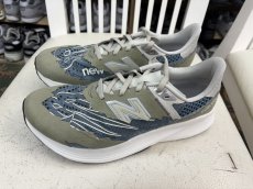 画像1: 251112001 東京デザインスタジオ　26.5cmD　フューエルセル　ぐにょぐにょソールです。 (1)