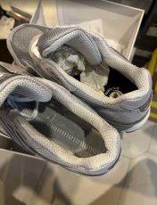 画像1: 251223006 990V4　グレー24cmD　左のインソールなし (1)