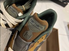 画像3: 260324021　カーハートコラボ　990V6 　23.5cmD (3)